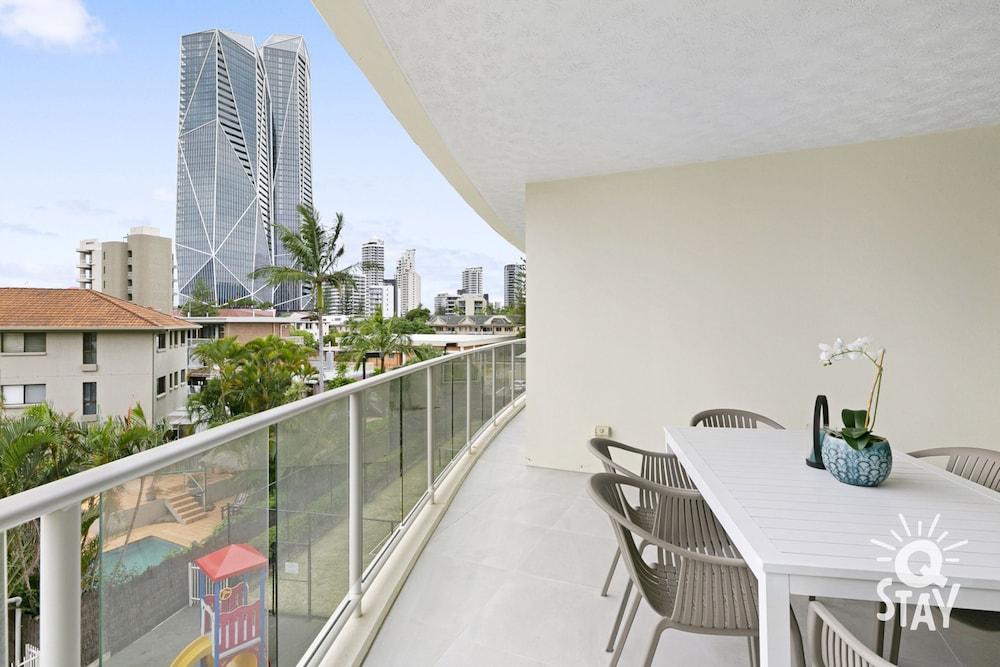 มันตรา วิงส์ เซอร์เฟอร์ พาราไดซ์ Aparthotel โกลด์โคสต์ ภายนอก รูปภาพ